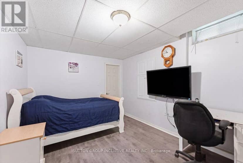 17 White Crescent — photo 33 of 40