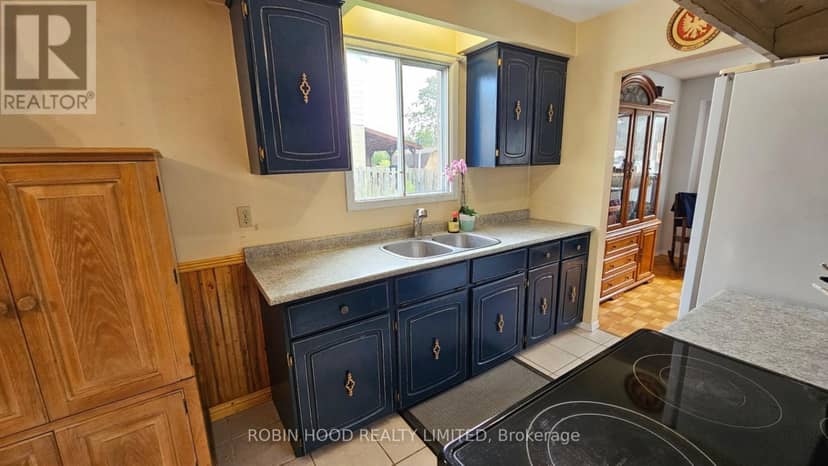 1 - 86A Bernick Drive — photo 6 of 31