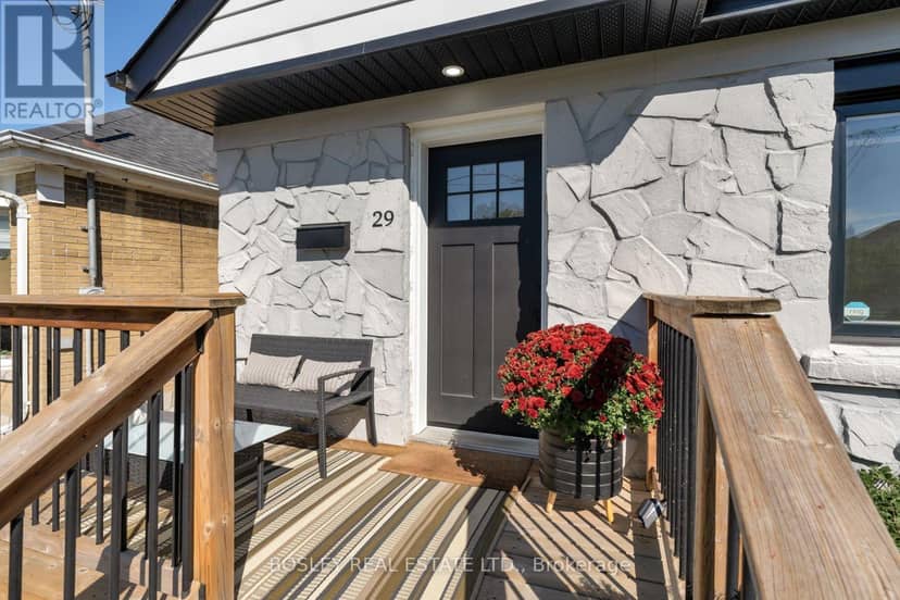 29 Blakley Avenue — photo 2 of 22