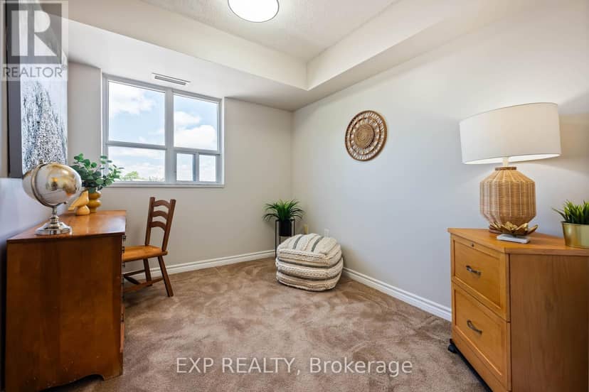 507 - 200 Broadway — photo 16 of 33
