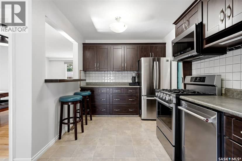 11 Dolphin BAY — photo 10 of 40