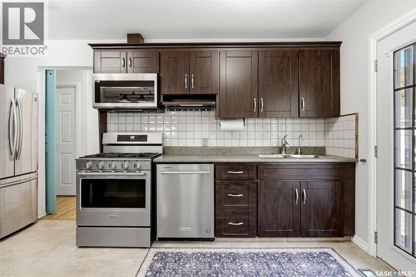 11 Dolphin BAY — photo 9 of 40