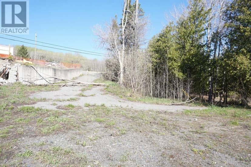 1467 Lakeshore Road S — photo 18 of 33