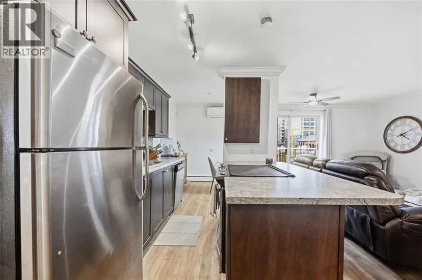 10 Derby LANE Unit# 108 — photo 9 of 20