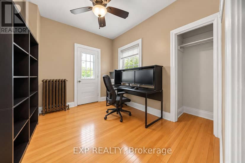 110 Chambers Street — photo 15 of 31