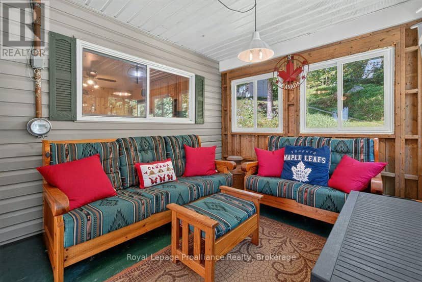 1231 Chimney Point Lane, Central Frontenac, photo 6