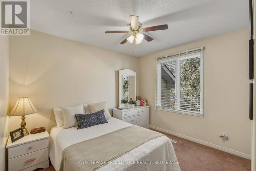 662 Millbrook Crescent — photo 26 of 40