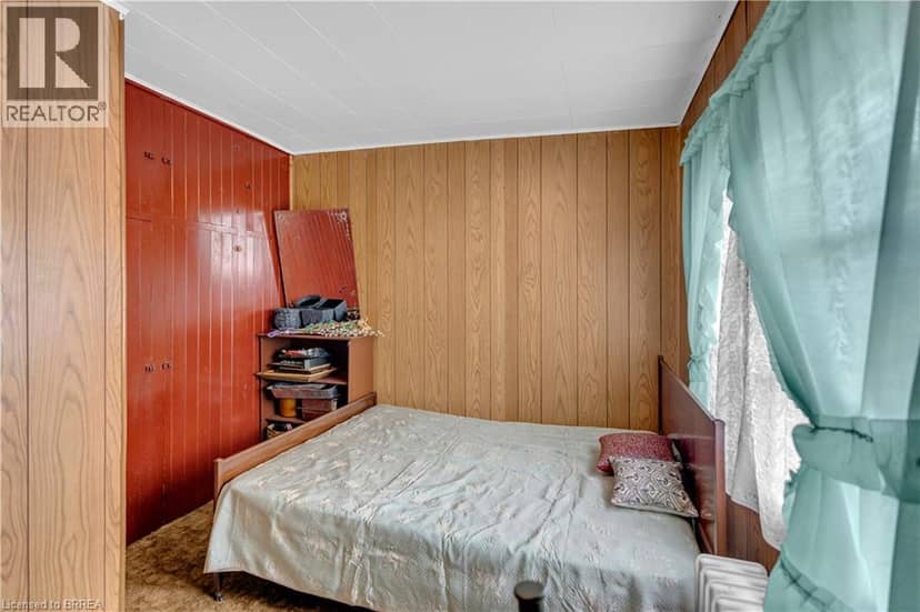 113 SYDENHAM Street — photo 19 of 40