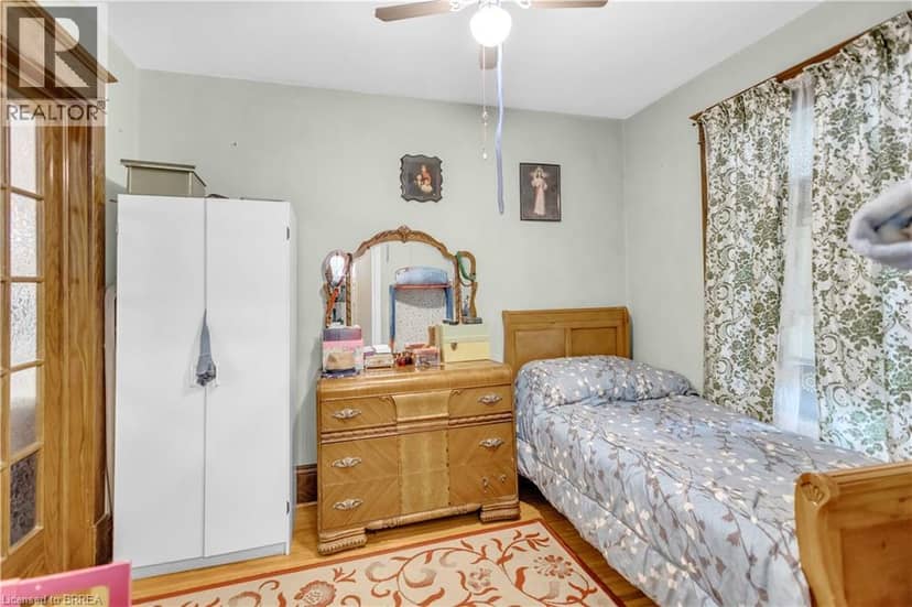 113 SYDENHAM Street — photo 21 of 40