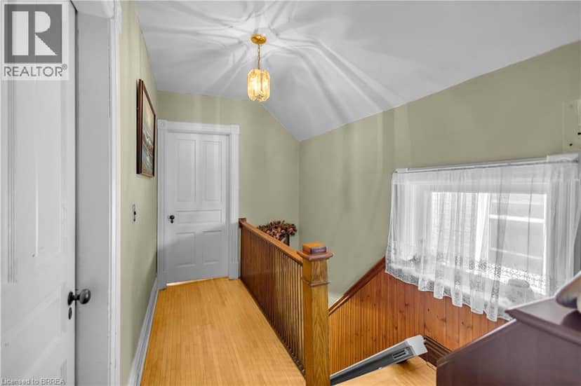 113 SYDENHAM Street — photo 25 of 40