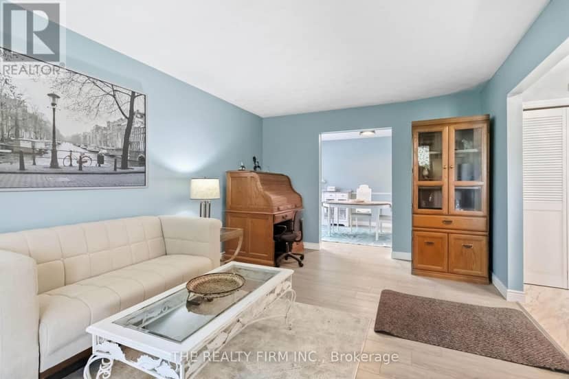 1132 Iroquois Crescent — photo 8 of 28