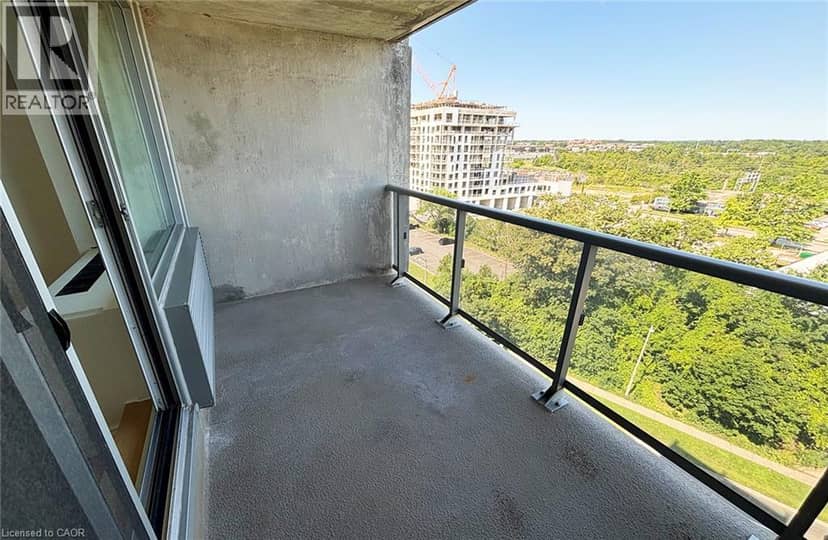 20 SPEERS Road Unit# 1004 — photo 23 of 27
