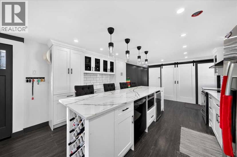 212 Spring Haven Close SE — photo 14 of 40