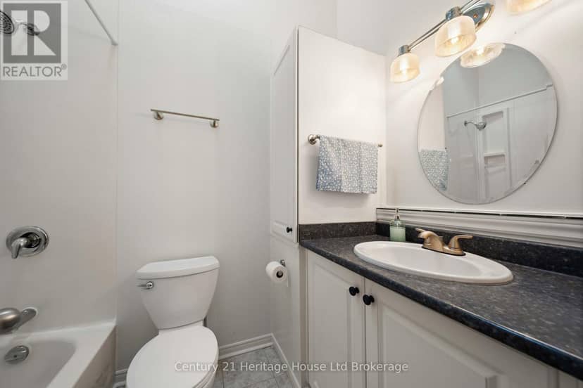 130 - 1090 Kipps Lane — photo 15 of 25