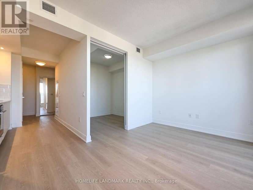 2507 - 89 McGill Street — photo 12 of 40