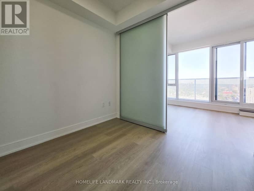 2507 - 89 McGill Street — photo 13 of 40