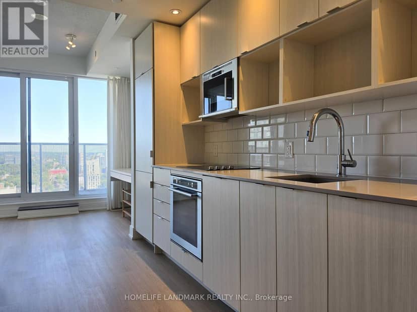 2507 - 89 McGill Street — photo 2 of 40