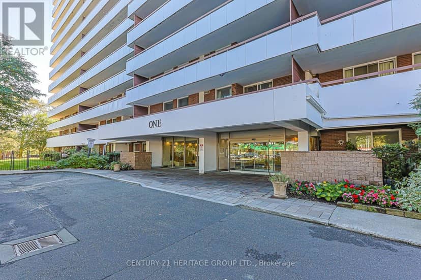 502 - 1 Royal Orchard Boulevard, Markham