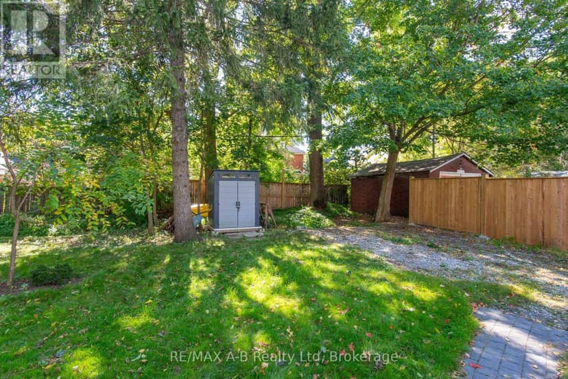 241 Mornington Street — photo 14 of 40