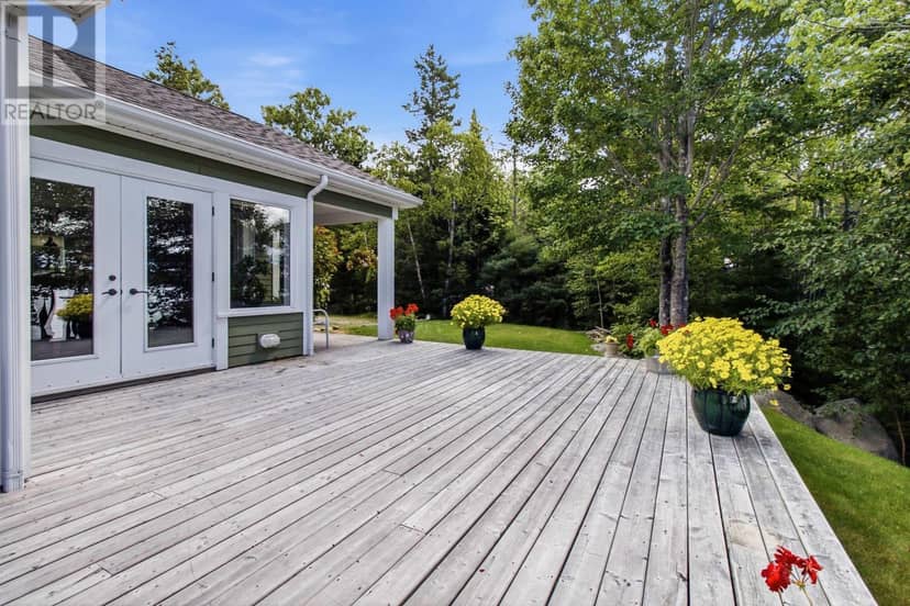 20 Sunny Point Lane — photo 24 of 40