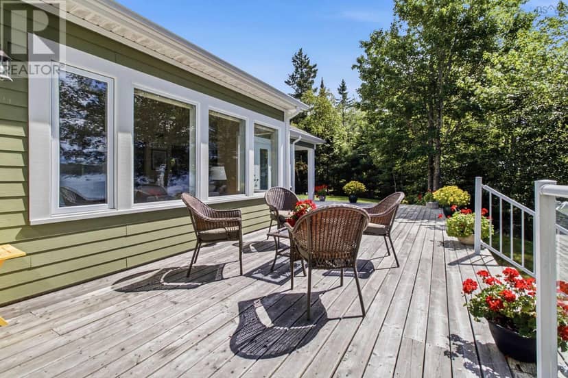 20 Sunny Point Lane — photo 27 of 40