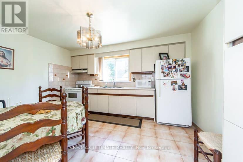45 McRoberts Avenue — photo 19 of 40