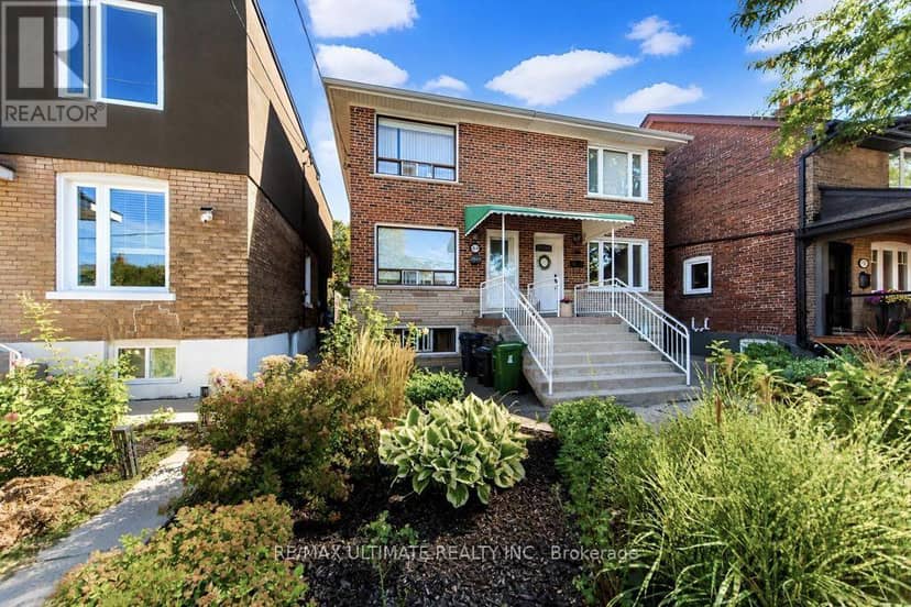 45 McRoberts Avenue, Toronto, photo 2