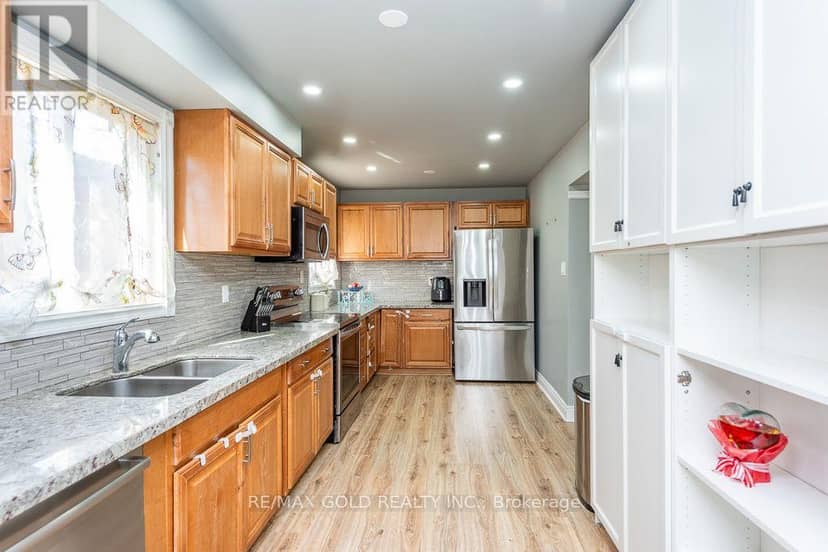 88 Nanport Street — photo 15 of 39