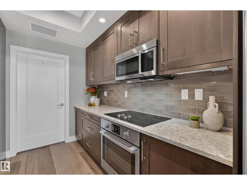 #732 200 Bellerose Dr — photo 10 of 40