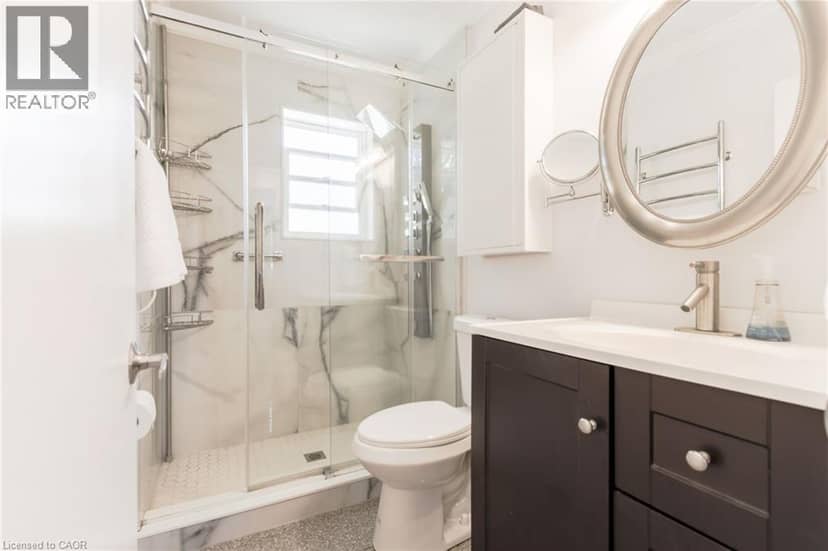 2105 MAPLEWOOD Drive — photo 30 of 40