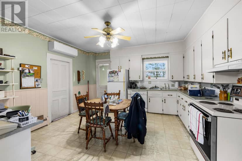 5705 Georgetown Road — photo 18 of 40