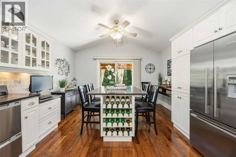 588 Riverside Drive — photo 12 of 40