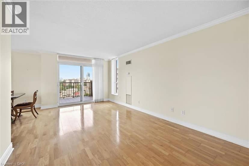 442 MAPLE Avenue Unit# 904 — photo 12 of 40