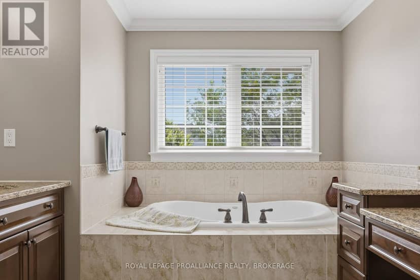 633 Fieldstone Drive — photo 28 of 40