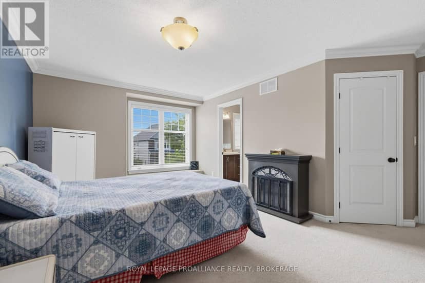 633 Fieldstone Drive — photo 29 of 40