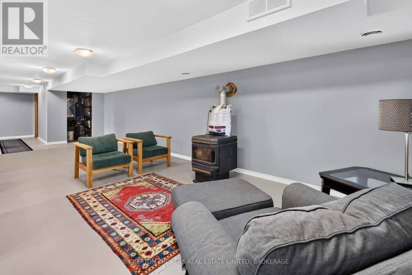 233 Johnson Bay Lane — photo 17 of 40