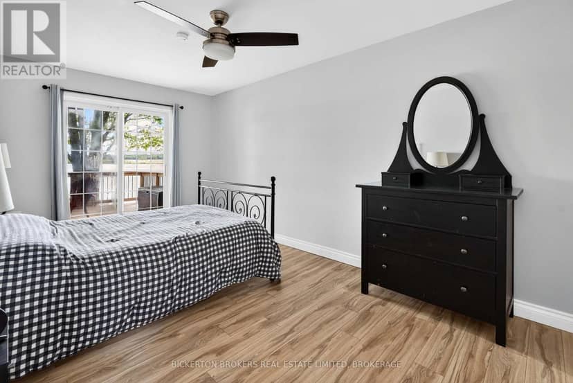 233 Johnson Bay Lane — photo 32 of 40