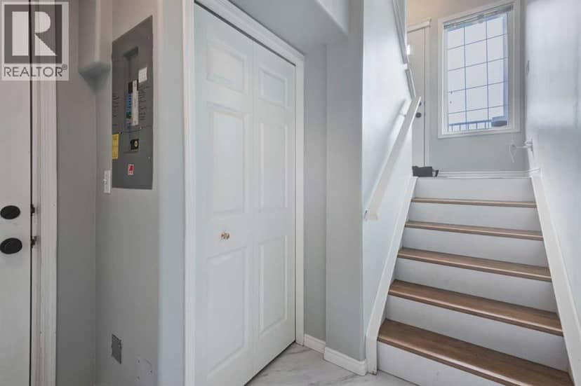 128 22 Avenue NW — photo 26 of 34