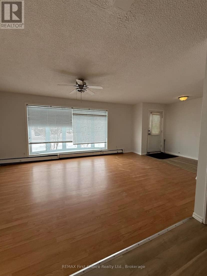 113 Cedar Crescent — photo 11 of 28