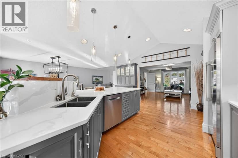 6 ELDALE Road — photo 18 of 40