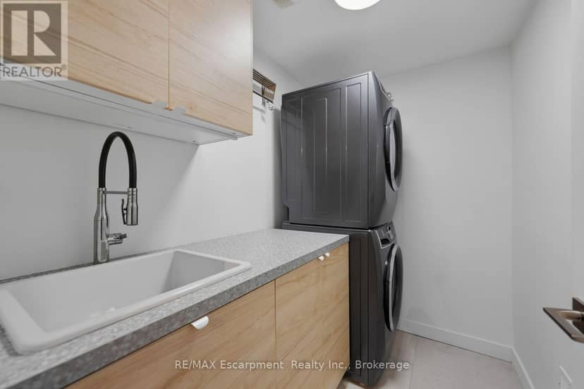 505 Burlington Avenue — photo 35 of 40