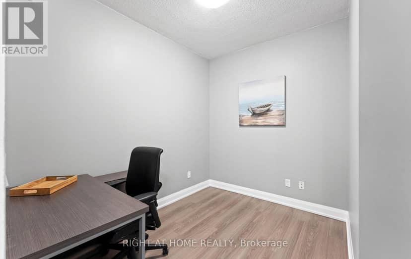 2112 - 18 Graydon Hall Drive — photo 10 of 35