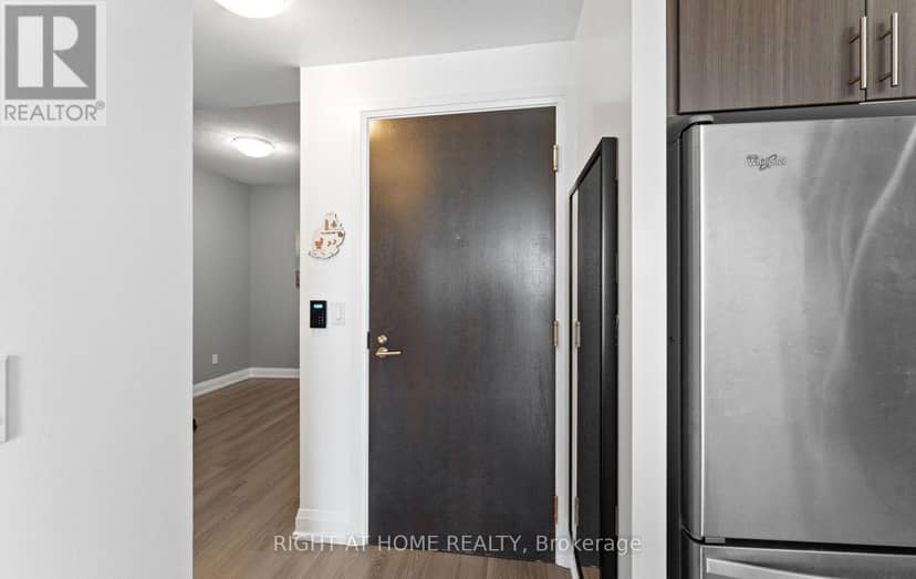 2112 - 18 Graydon Hall Drive, Toronto, photo 8