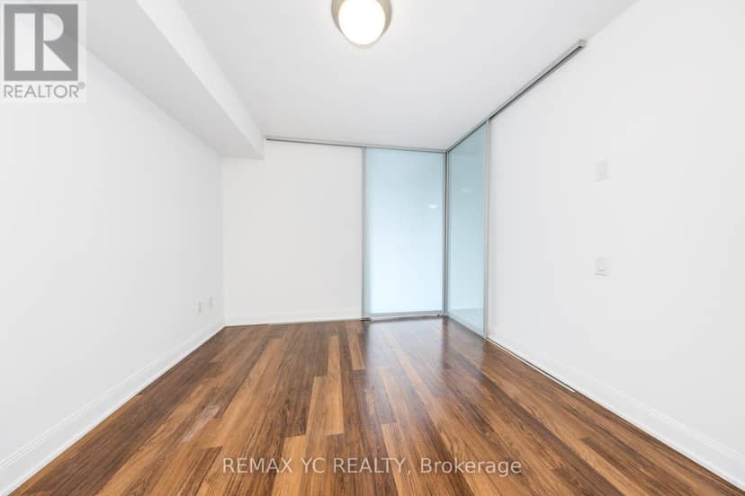 1103 - 2191 Yonge Street — photo 12 of 25