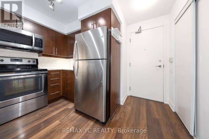 1103 - 2191 Yonge Street — photo 2 of 25