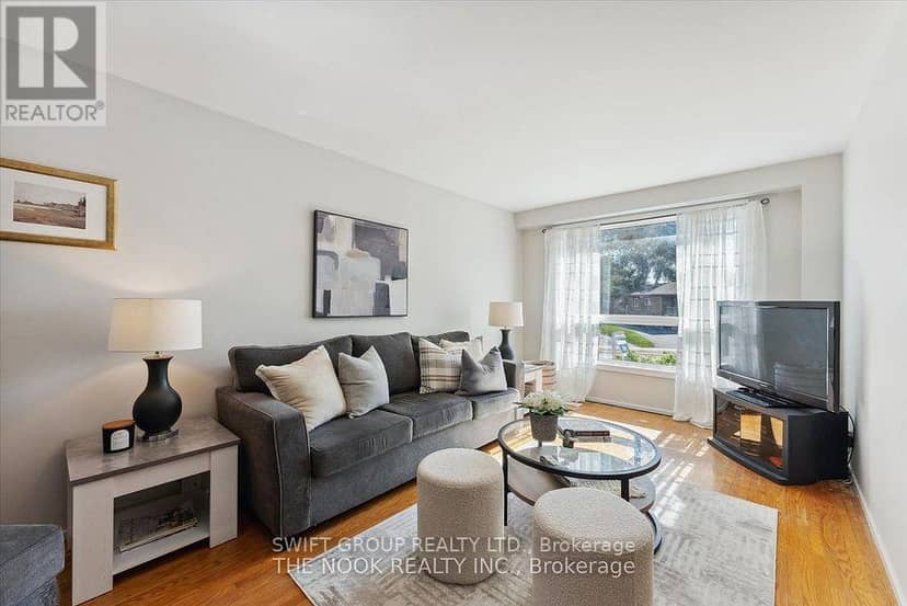 740 Krosno Boulevard, Pickering, photo 3