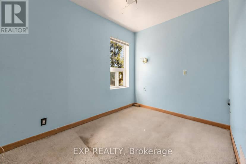 511 Carlaw Avenue — photo 13 of 29