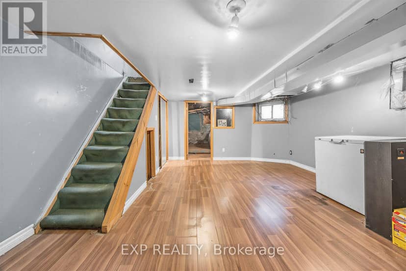 511 Carlaw Avenue — photo 16 of 29