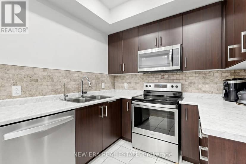 216 - 3865 Major Mackenzie Drive W — photo 9 of 23