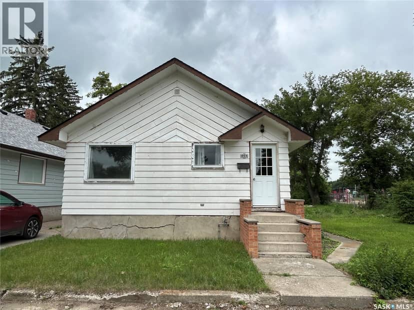 806 5th AVENUE SW, Moose Jaw